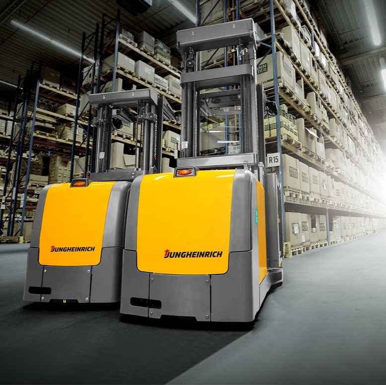 Operate order picker lift truck - F9